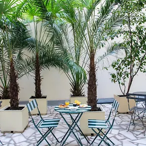 Est Otel