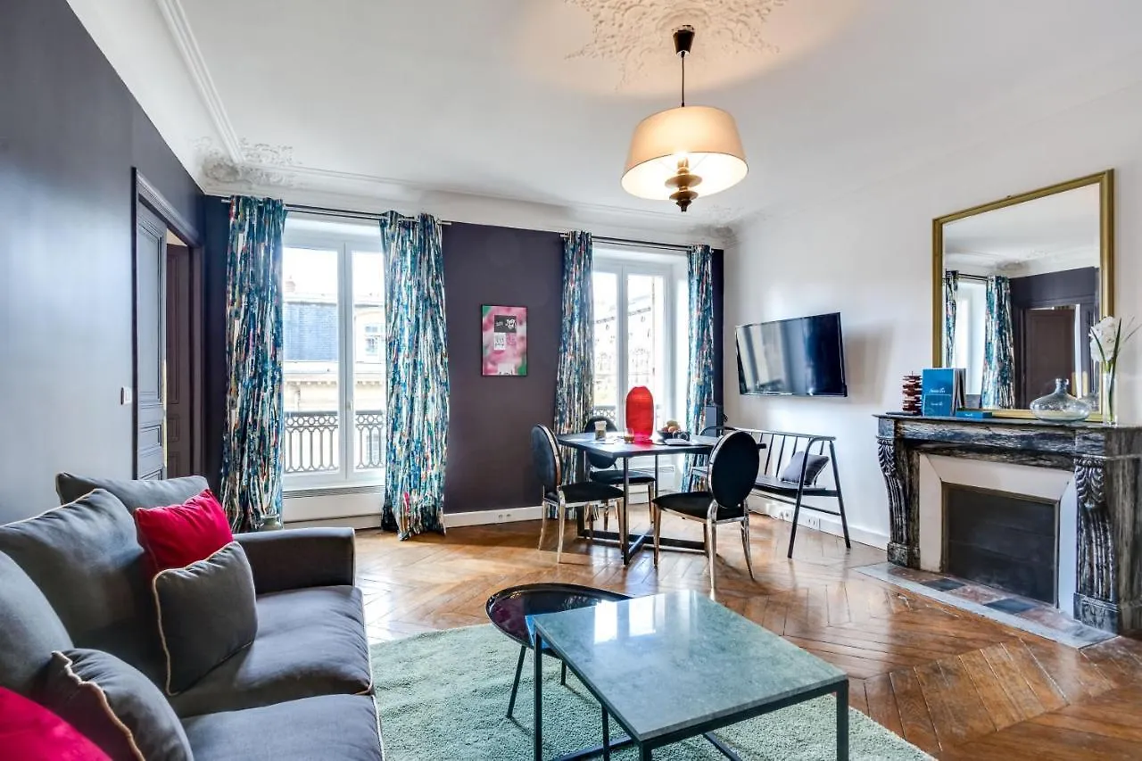 Sweett - Rue De Rivoli Apartment Paris